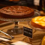 Aurora Boutique & Private - Etruria Collection