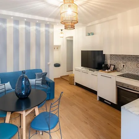 Aurora Boutique & Private 3*
