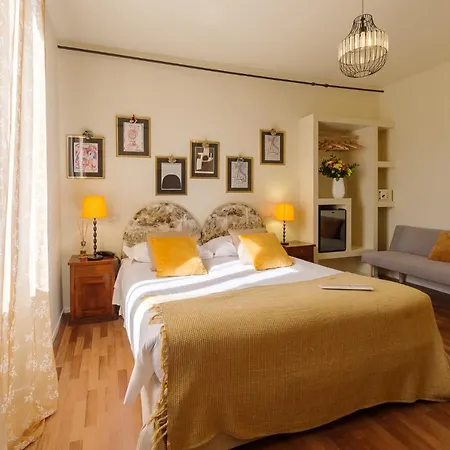 Hotel Aurora Boutique & Private 3*